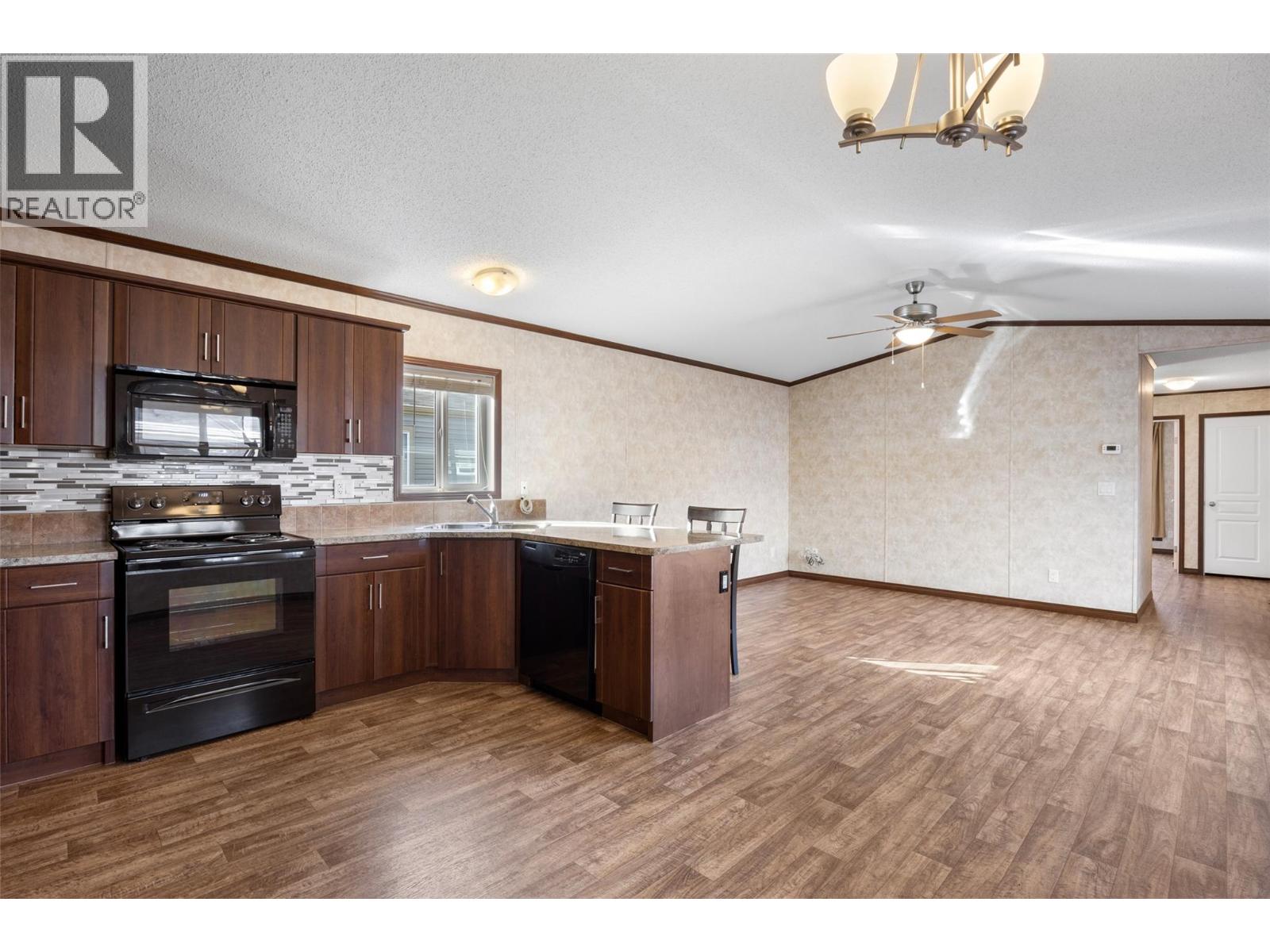 #27 7805 Dallas Drive - 10