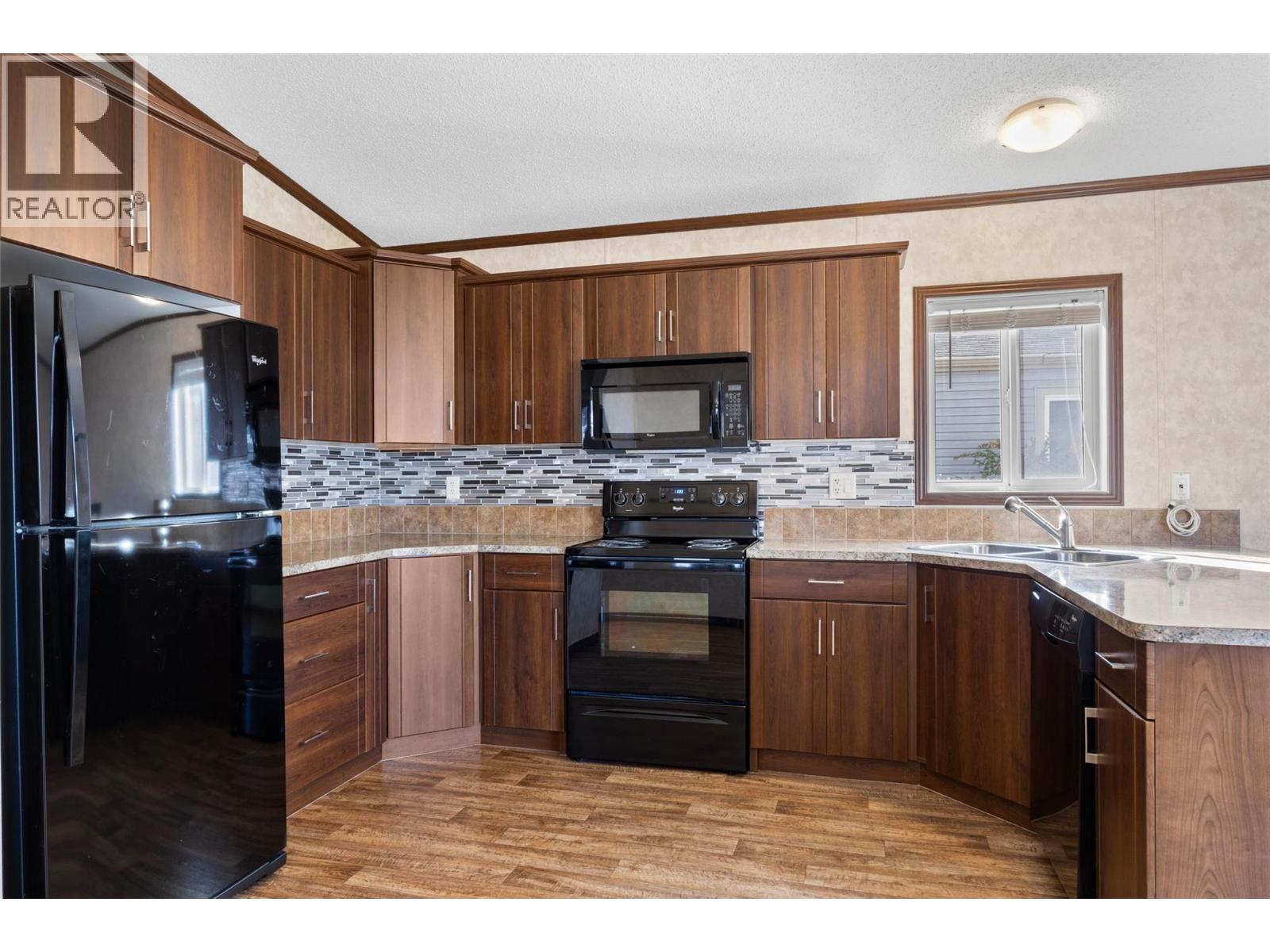 #27 7805 Dallas Drive - 8