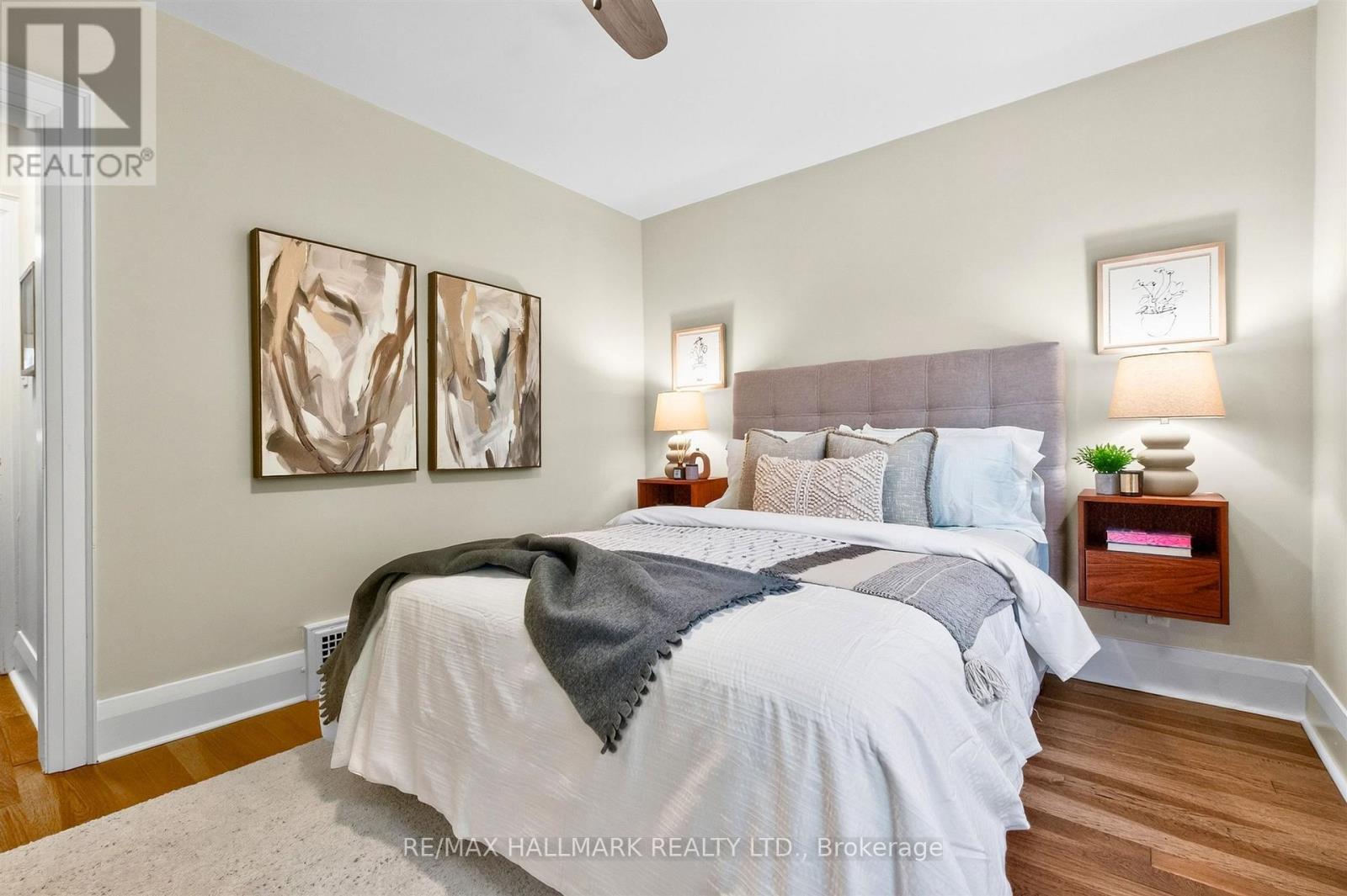 384A Montrose Avenue, Toronto, ON photo 14