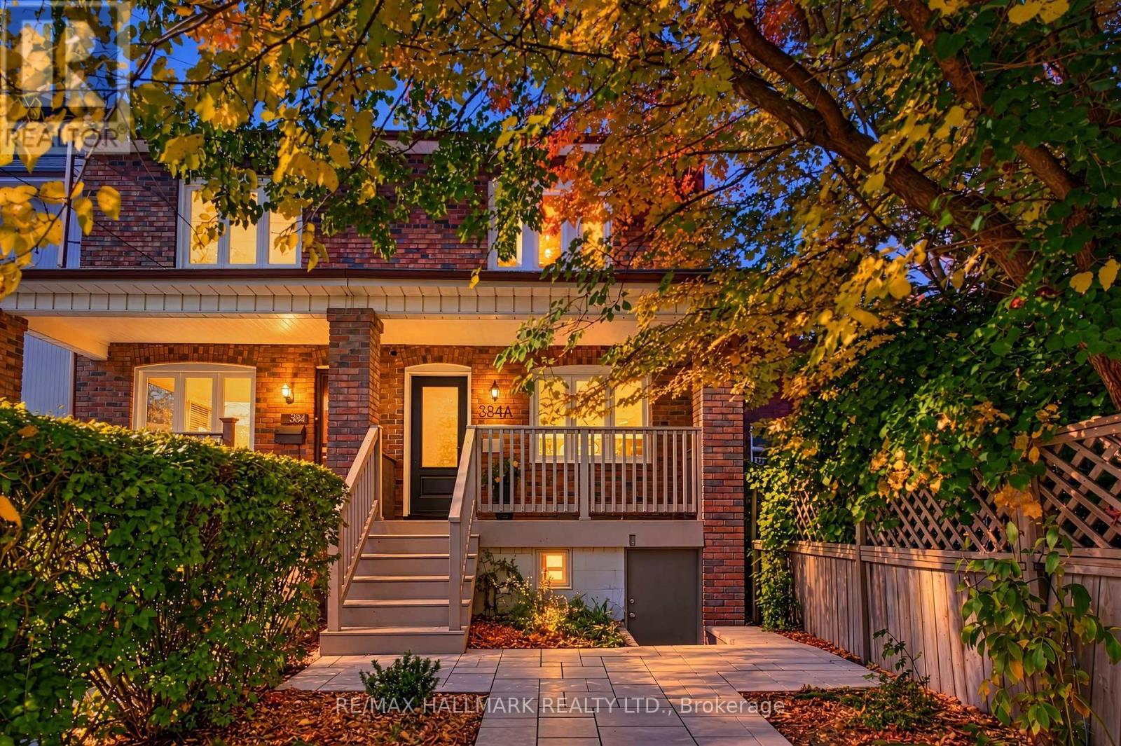384A Montrose Avenue, Toronto, ON photo 2