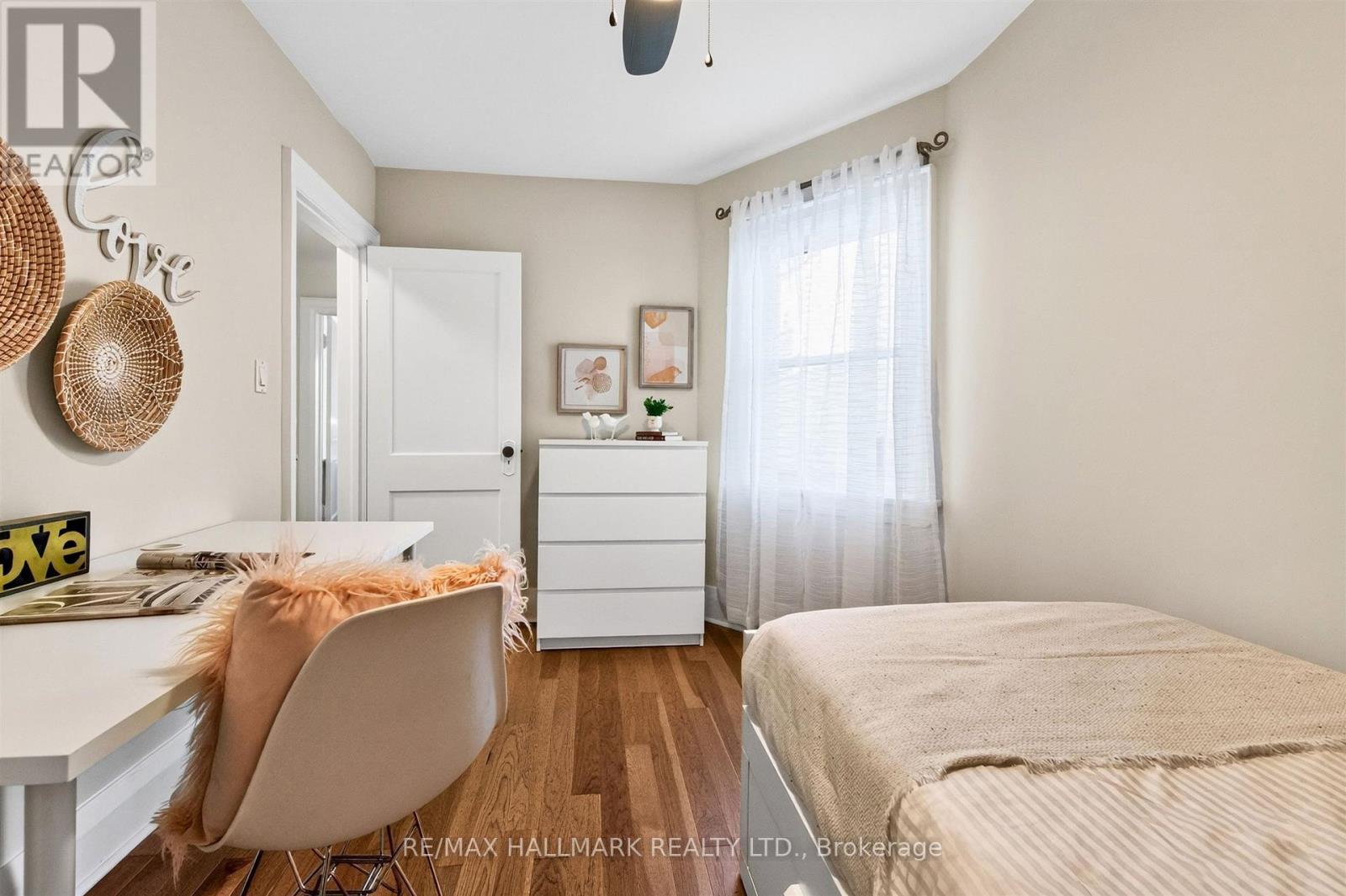384A Montrose Avenue, Toronto, ON photo 20