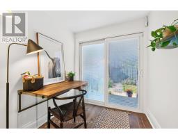 384a Montrose Avenue, Toronto, ON M6G3H1 Photo 10