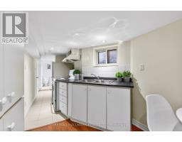 384a Montrose Avenue, Toronto, ON M6G3H1 Photo 25