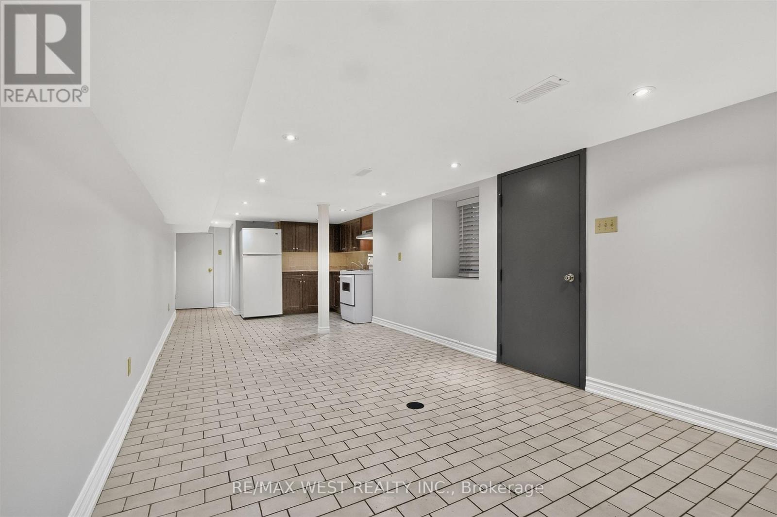 LOWER - 722 DUFFERIN STREET, Toronto (Little Portugal) — photo 7