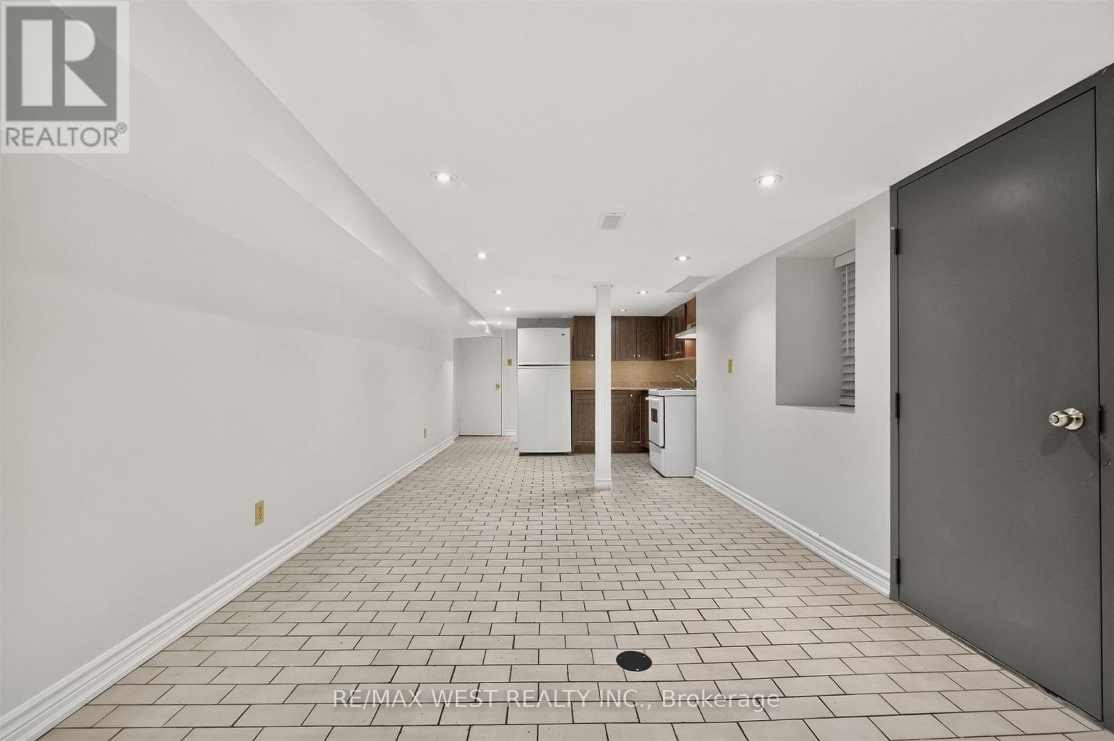 LOWER - 722 DUFFERIN STREET, Toronto (Little Portugal) — photo 8