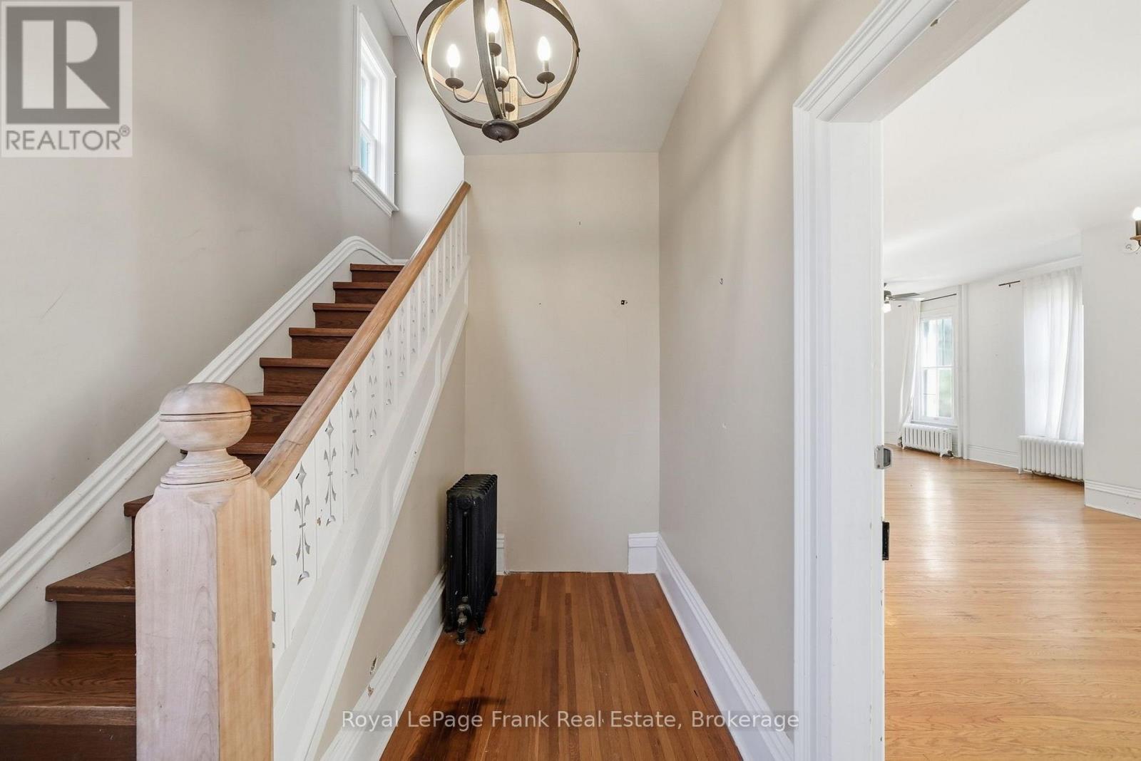 16 Francis Street, Kawartha Lakes, ON photo 9