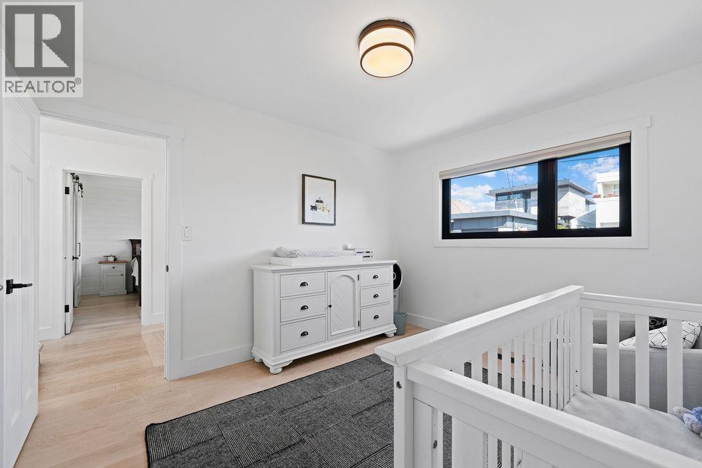 Photo of 227 CENTENNIAL PARKWAY 19
