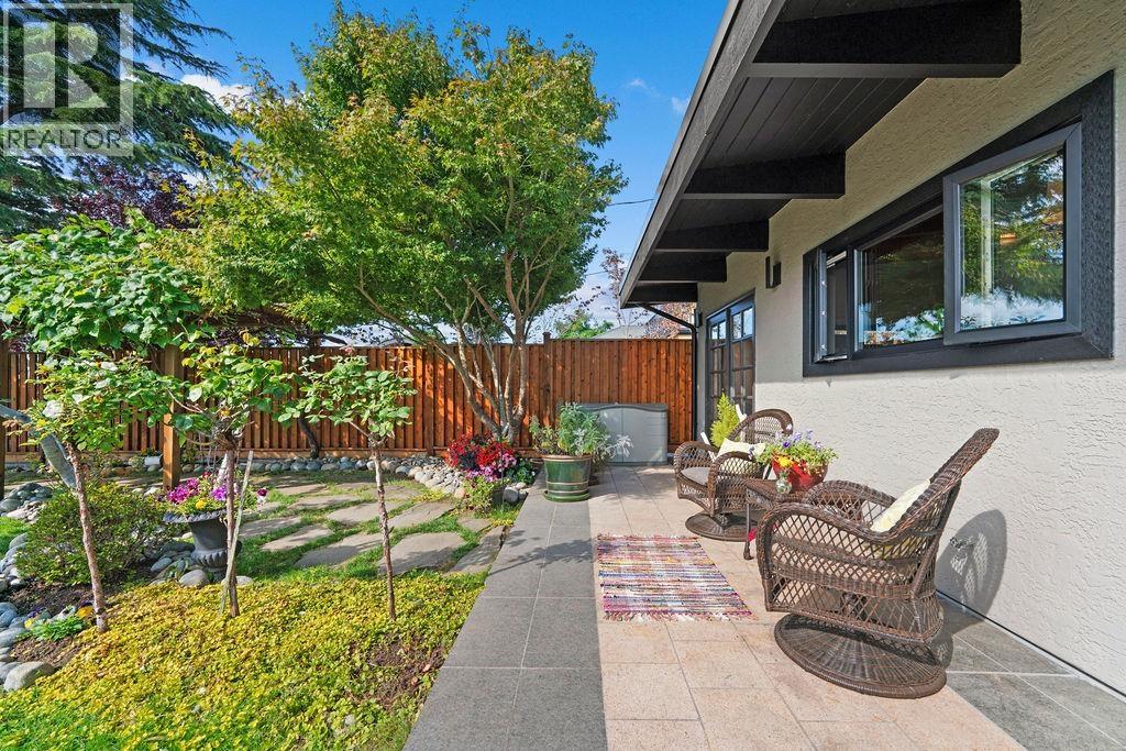 Photo of 227 CENTENNIAL PARKWAY 31