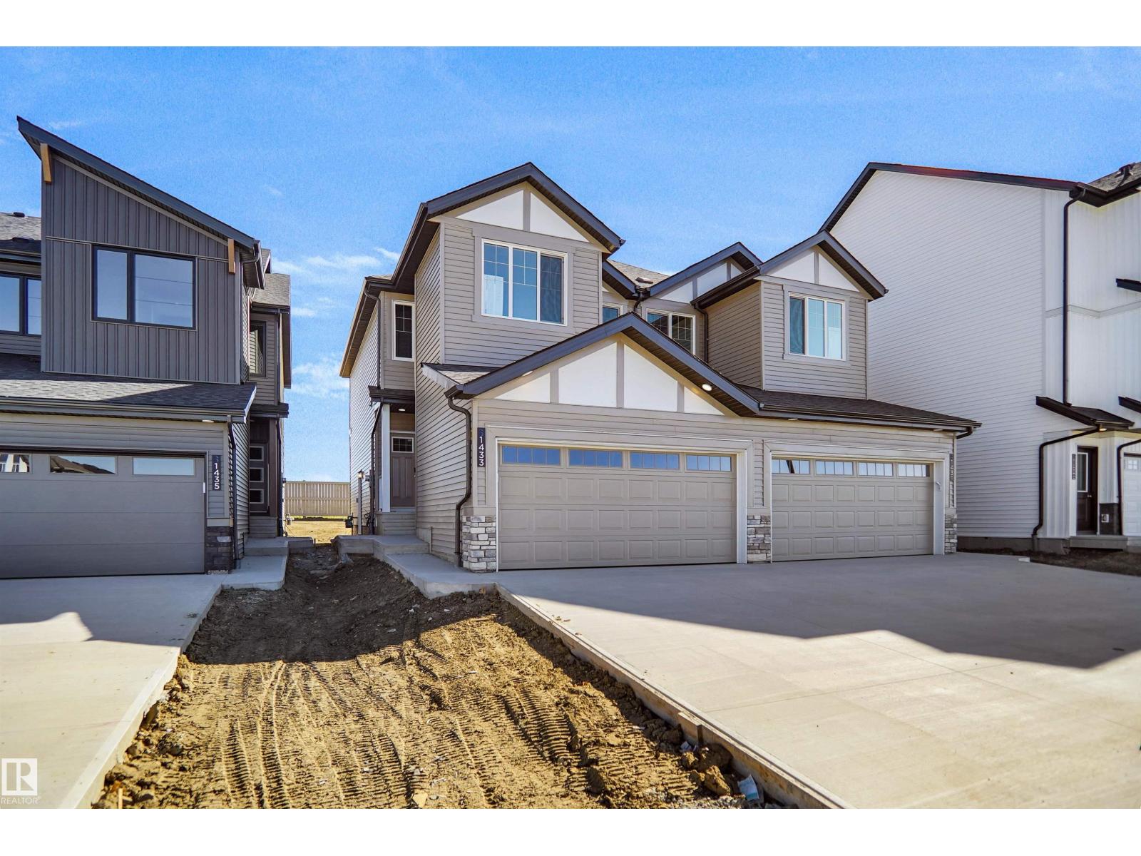 1435 9 ST NW, Edmonton, Alberta, T6T2N8