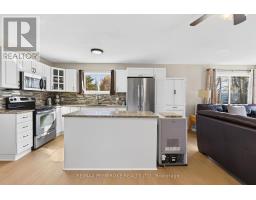 562 Bayview Drive, Whitewater Region, ON K0J2L0 Photo 14