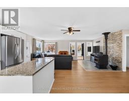 562 Bayview Drive, Whitewater Region, ON K0J2L0 Photo 16
