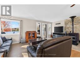 562 Bayview Drive, Whitewater Region, ON K0J2L0 Photo 18
