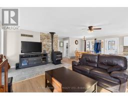 562 Bayview Drive, Whitewater Region, ON K0J2L0 Photo 19
