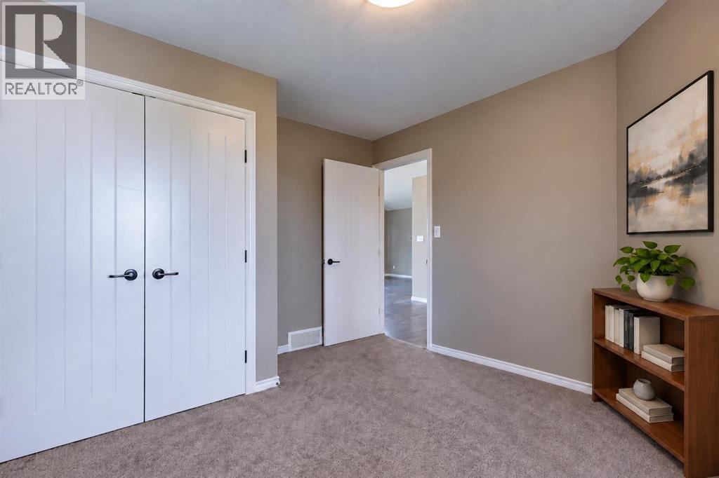 84 Windermere Close, photo 12 of 41