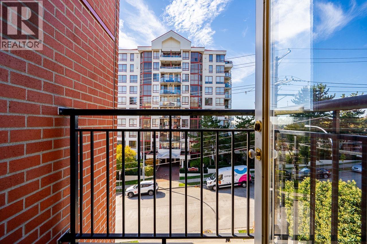 Photo of 301 221 ELEVENTH STREET 29