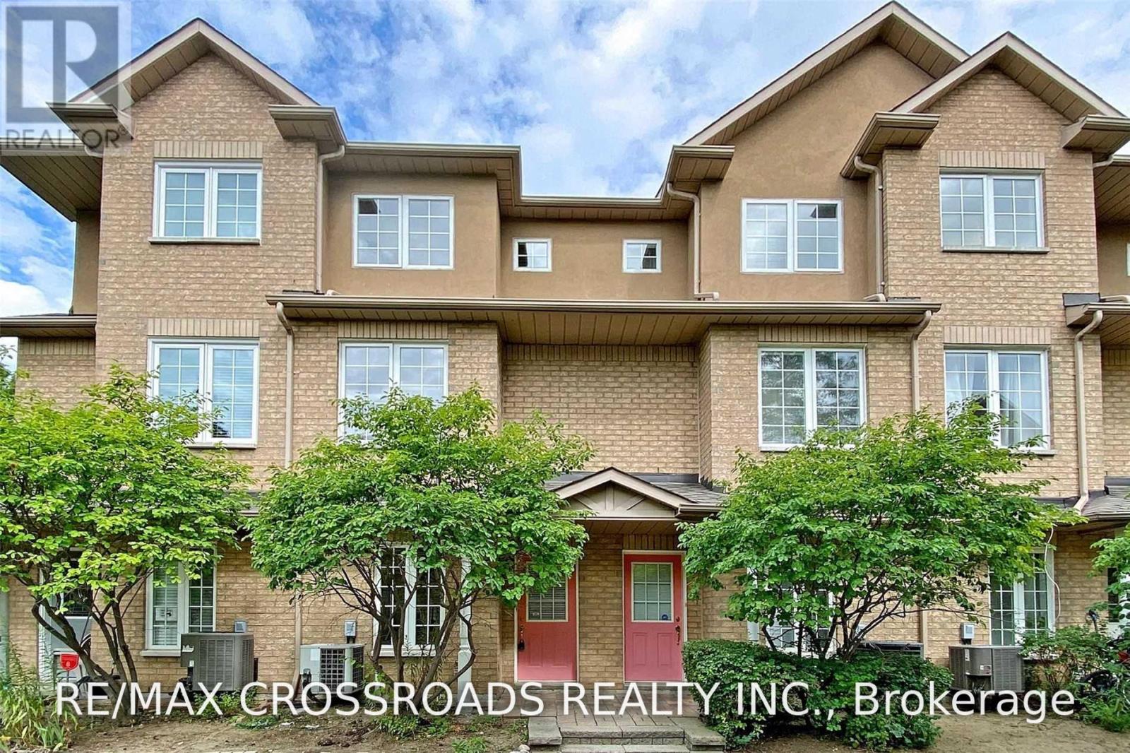 9- 22 St Moritz Way, Markham, ON