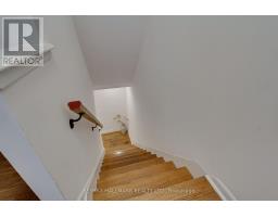 339 Neal Drive, Richmond Hill, ON L4C3L3 Photo 19