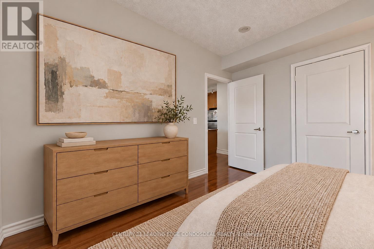 301- 9235 Jane Street, Vaughan, ON photo 7
