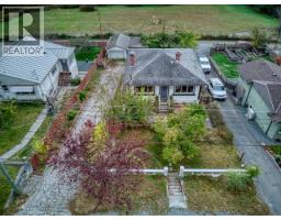 5528 Park Ave, Powell River, BC V8A3W9 Photo 17