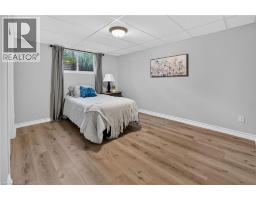12 Baker Road N, Grimsby, ON L3M2W7 Photo 35