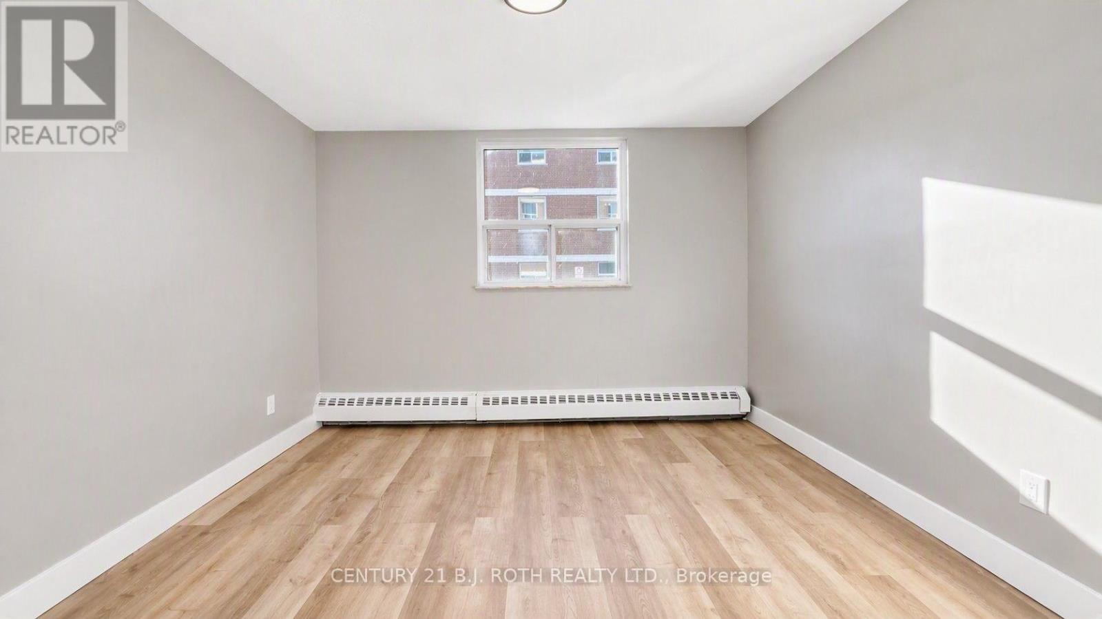 103-98 Holgate Street, Barrie photo 20