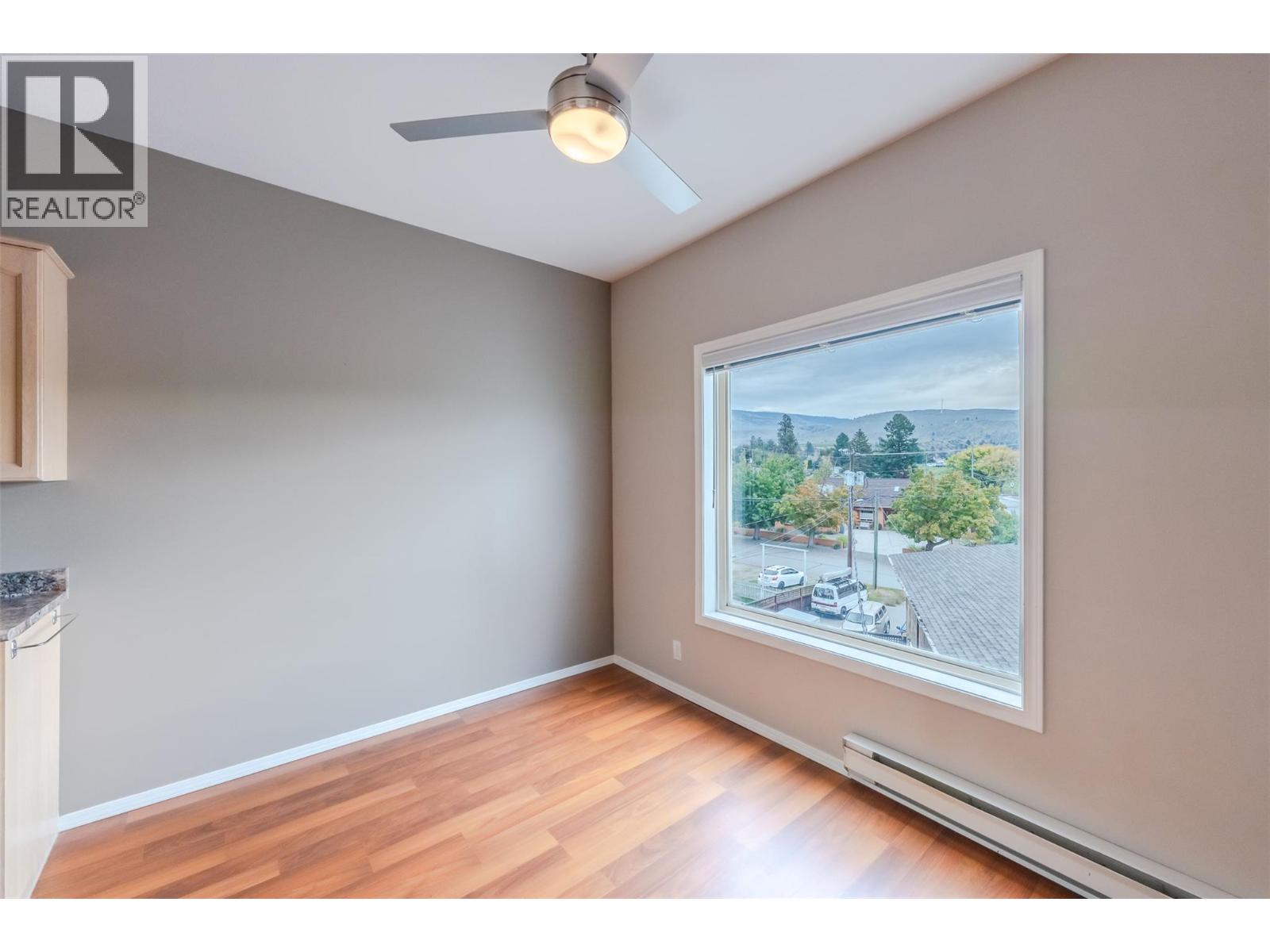 650 MCKINNEY Road Unit# 325, Oliver - Image 1