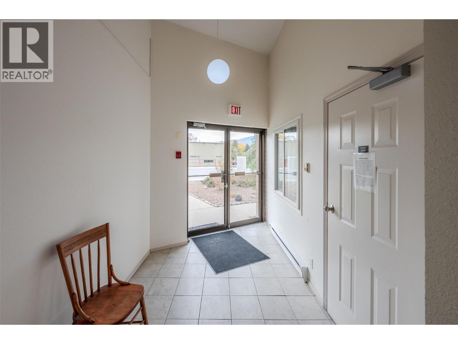 650 MCKINNEY Road Unit# 325, Oliver - Image 1
