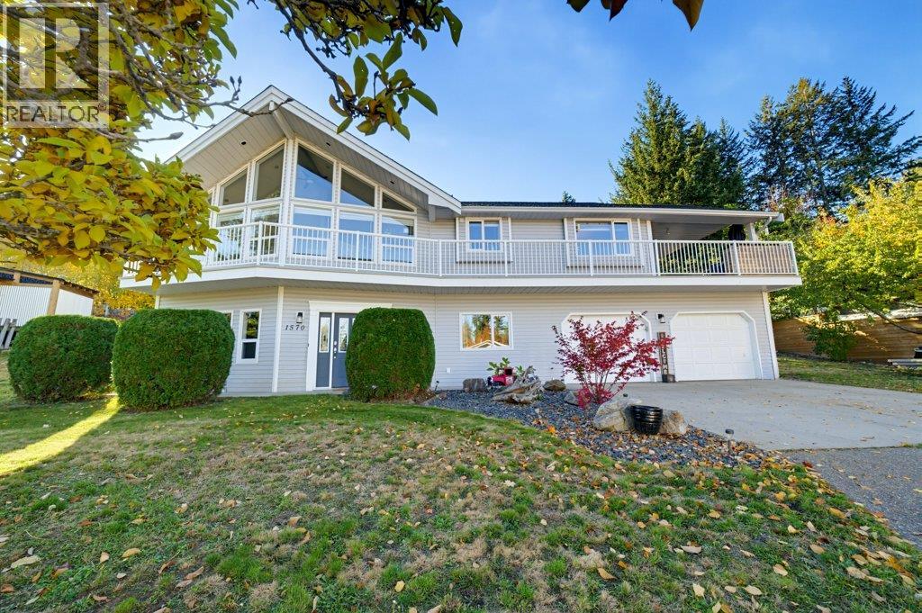 1570 16 Avenue SE - 2