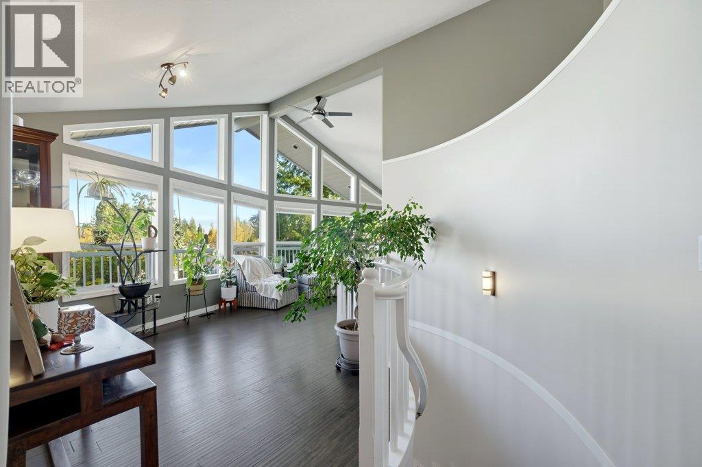 1570 16 Avenue SE - 24