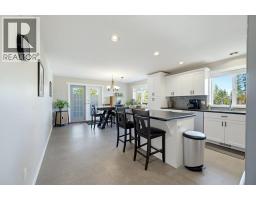 1570 16 Avenue Se, Salmon Arm, BC V1E2M7 Photo 35