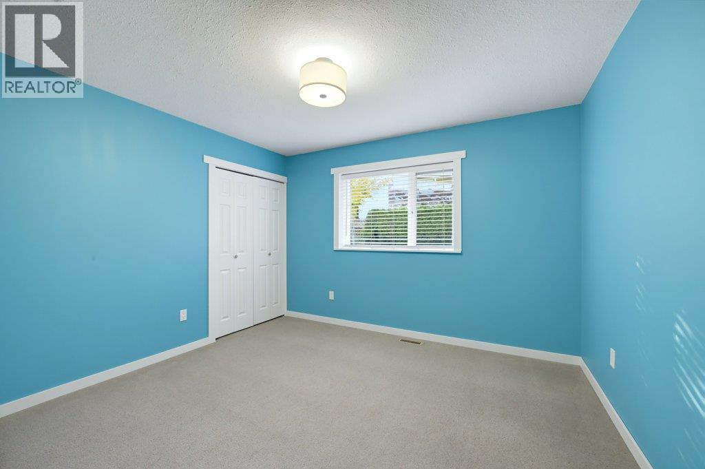 1570 16 Avenue SE - 57