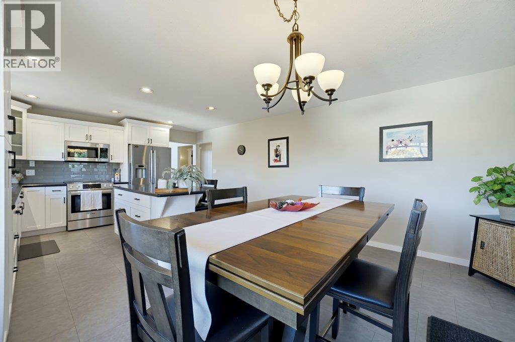 1570 16 Avenue SE - 44