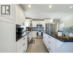 1570 16 Avenue Se, Salmon Arm, BC V1E2M7 Photo 38