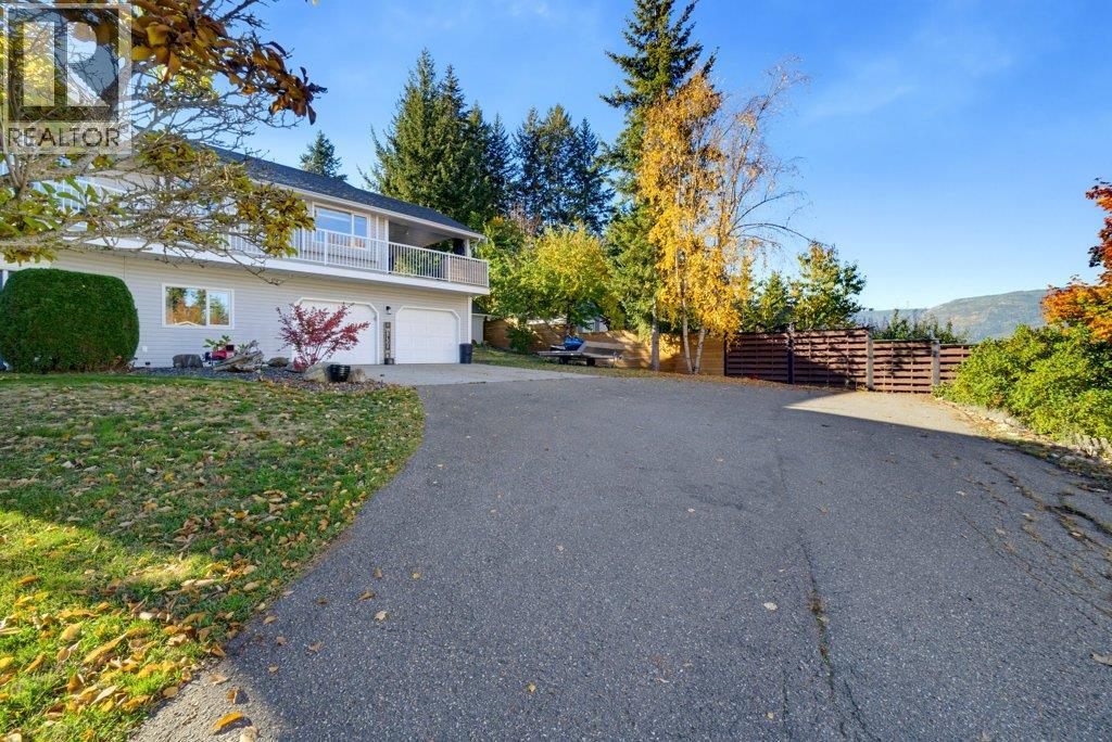 1570 16 Avenue SE - 71