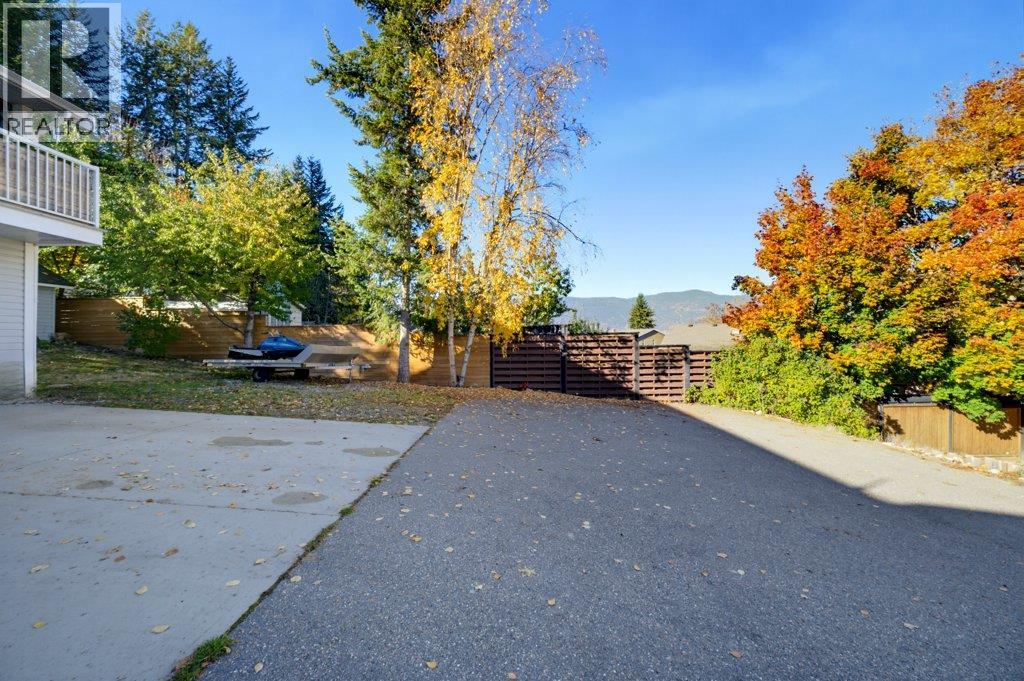 1570 16 Avenue SE - 79