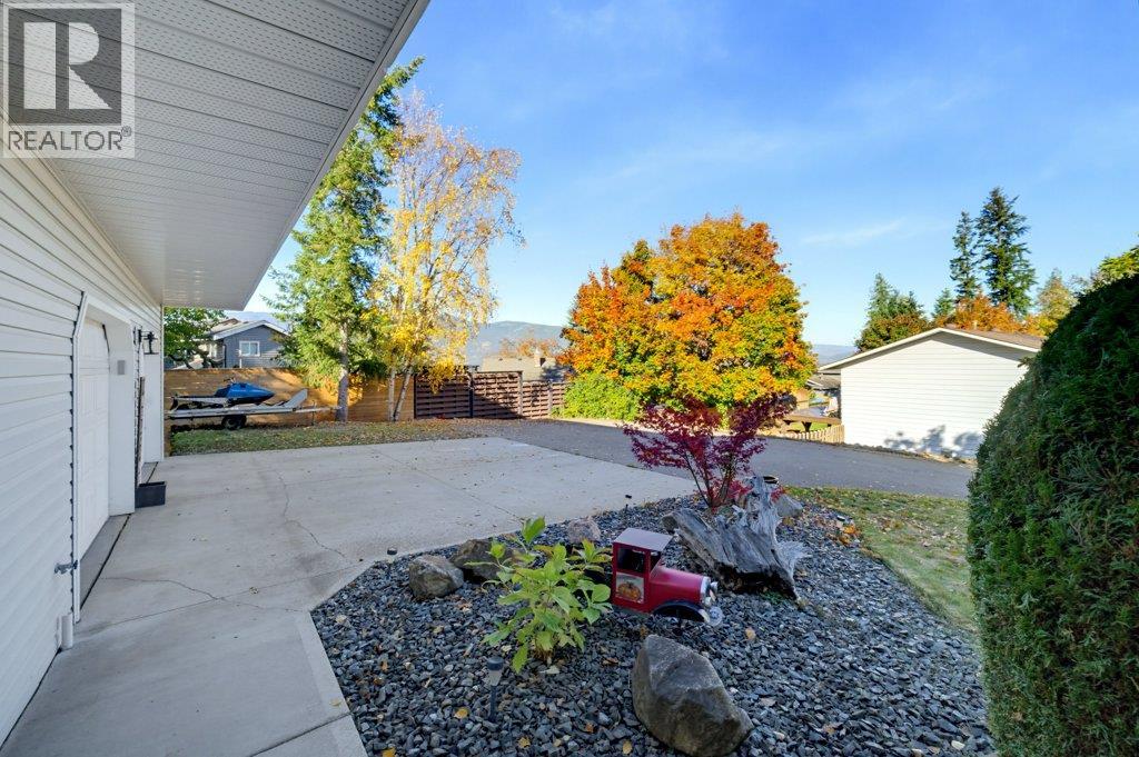 1570 16 Avenue SE - 77