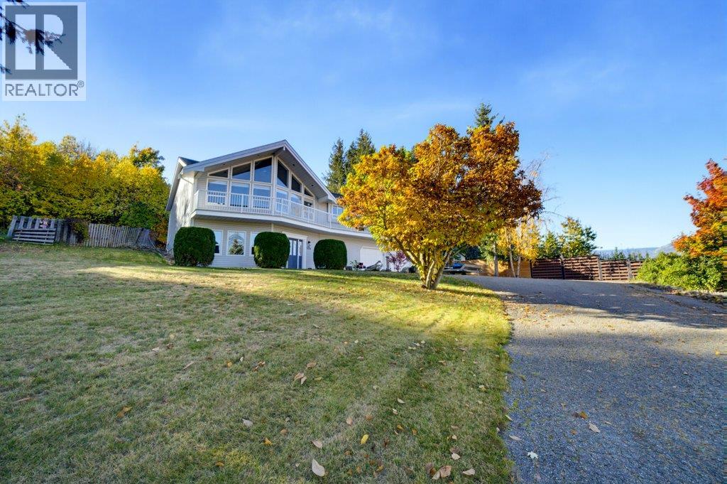 1570 16 Avenue SE - 69