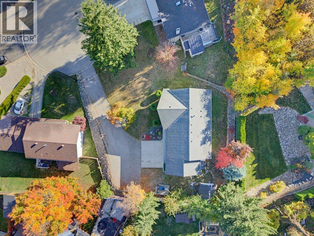 1570 16 Avenue SE - 90