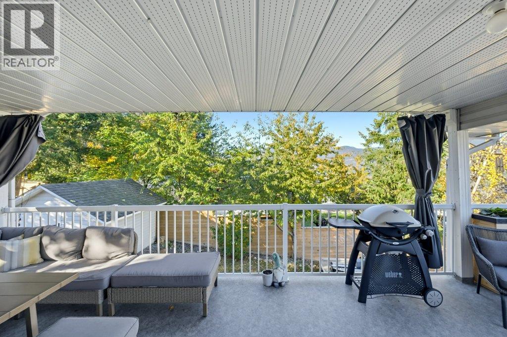 1570 16 Avenue SE - 56