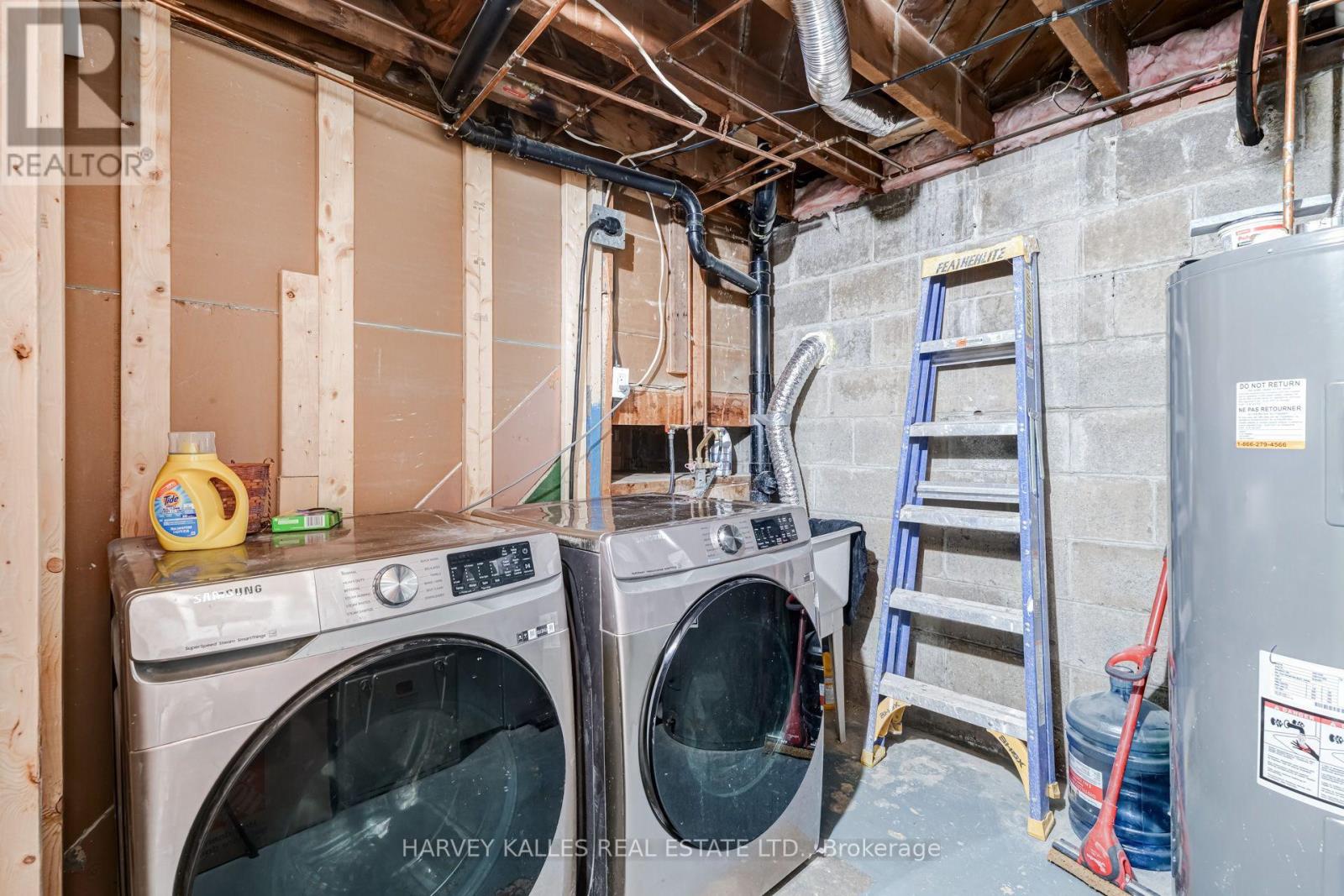 8 Crown Court, Toronto, ON photo 24