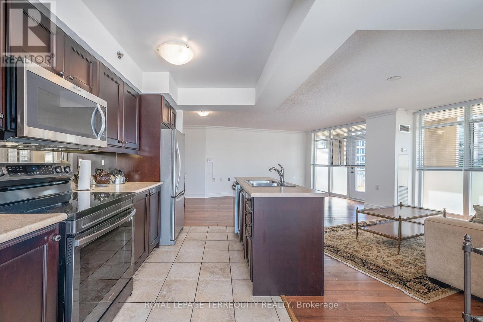 506- 3 Marine Parade Drive, Toronto, ON photo 15