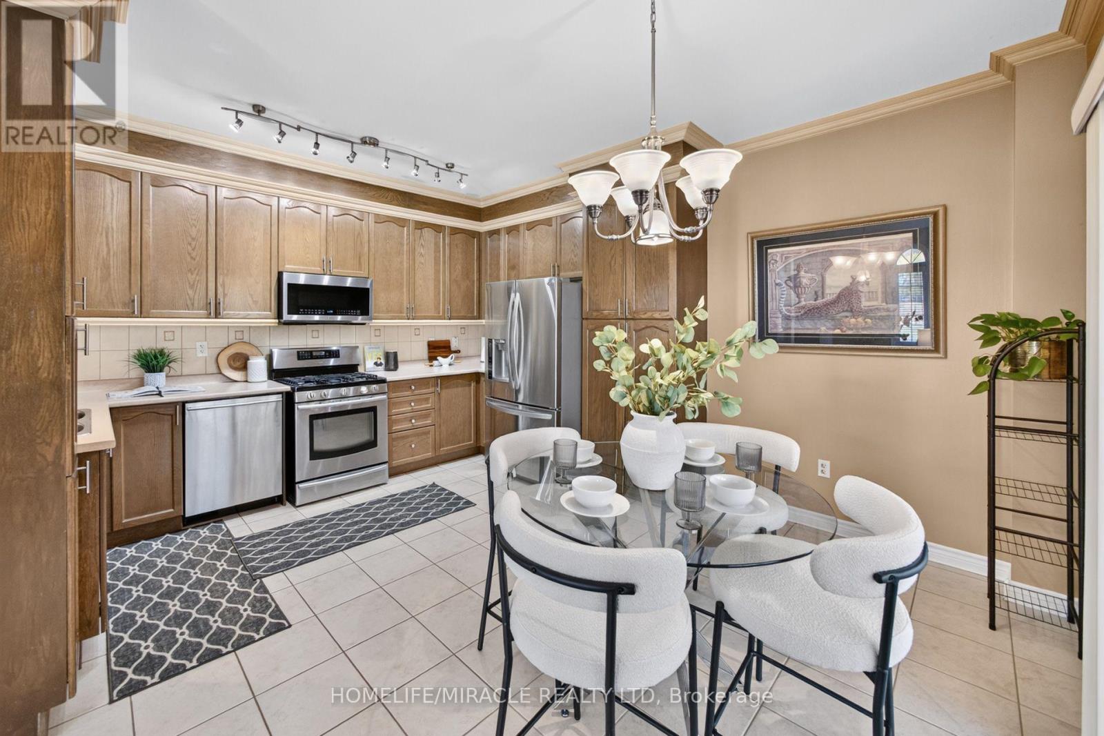 58 Sir Jacobs Crescent, Brampton, ON photo 16