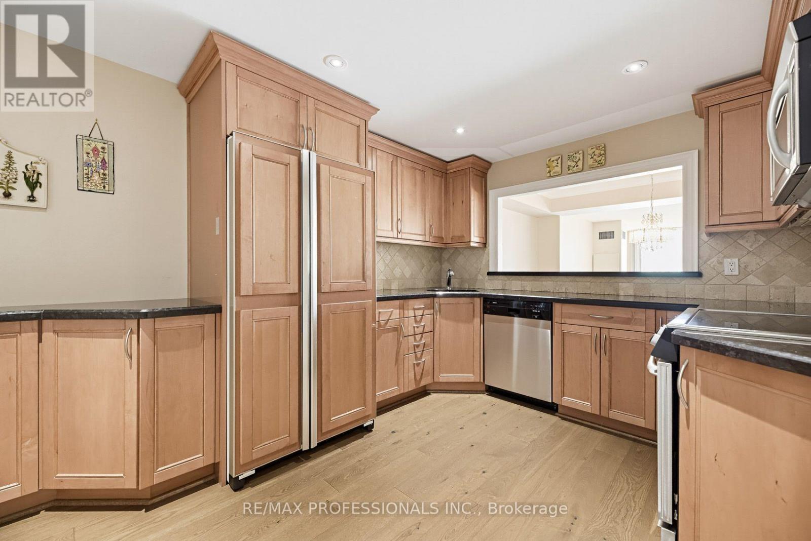 304- 1271 Walden Circle, Mississauga, ON photo 14
