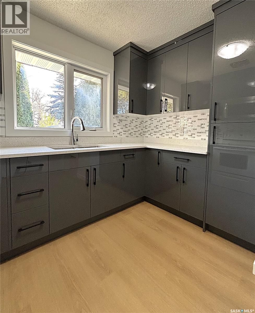 310 Vancouver AVENUE S, Saskatoon — photo 10