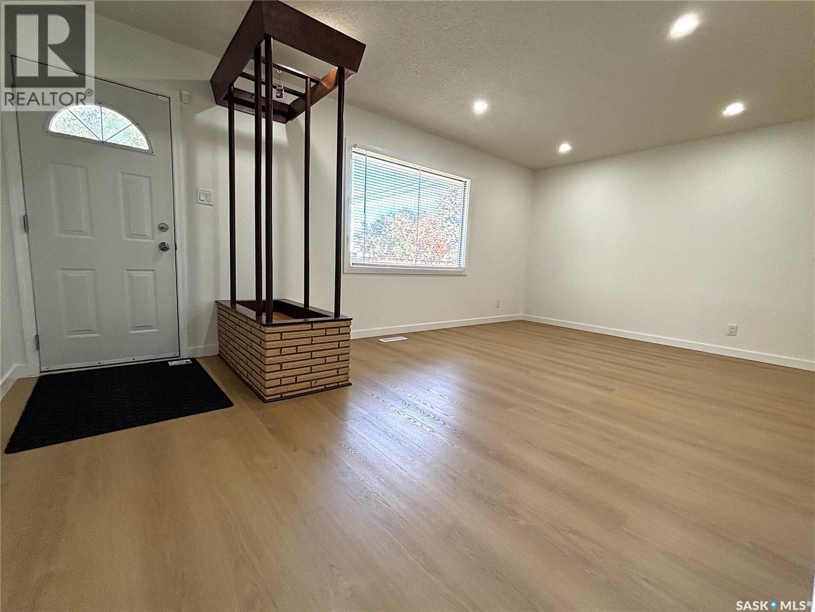 310 Vancouver AVENUE S, Saskatoon — photo 3