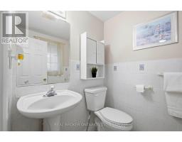 Bathroom - 26 Castlebury Drive, Guelph, ON N1K1X2 Photo 15