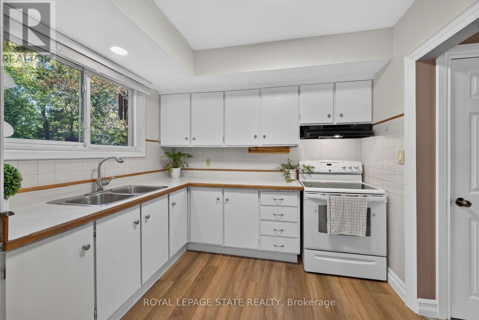 995 Upper Wellington Street, Hamilton, ON photo 14