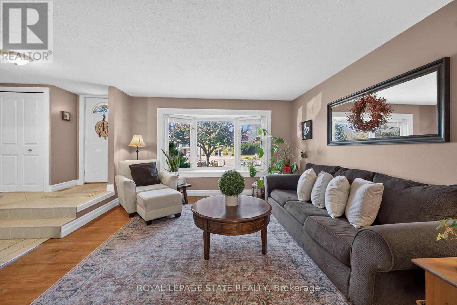 995 Upper Wellington Street, Hamilton, ON photo 7