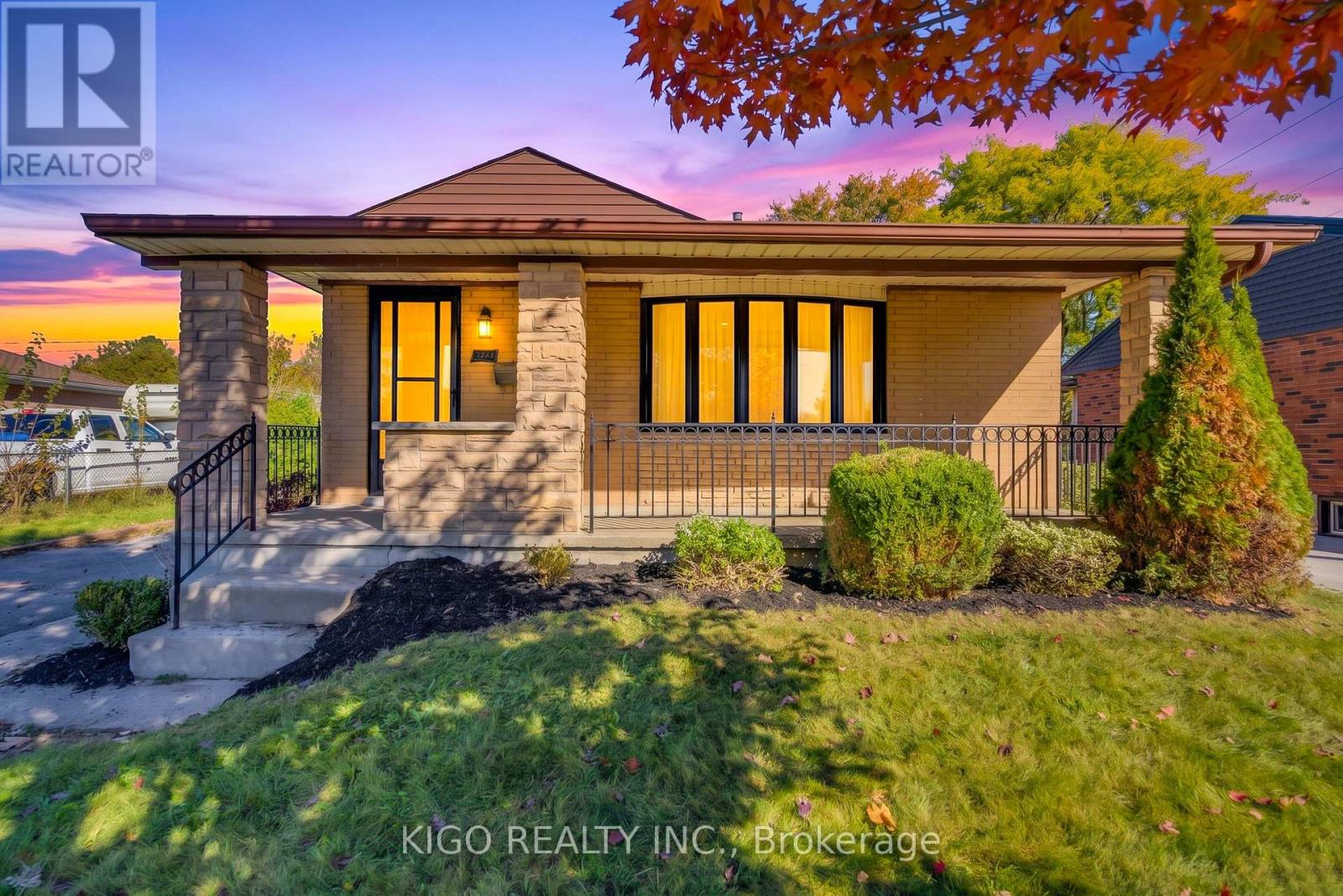 54 TWEEDSMUIR Avenue, London East, ON photo 1