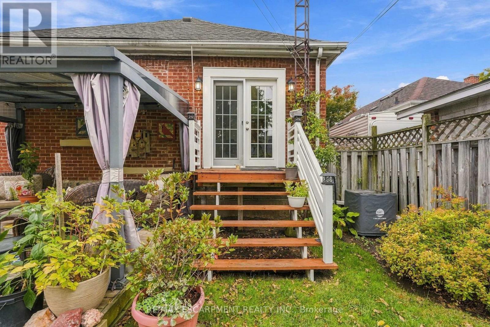 158 Tolton Avenue, Hamilton, ON photo 33